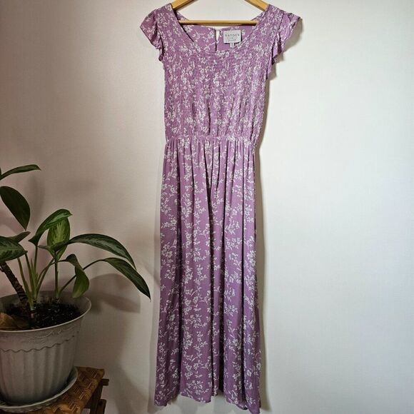 EUC HAYDEN LOS ANGELES LAVENDER FLORAL MIDI DRESS SIZE M - Picture 2 of 16